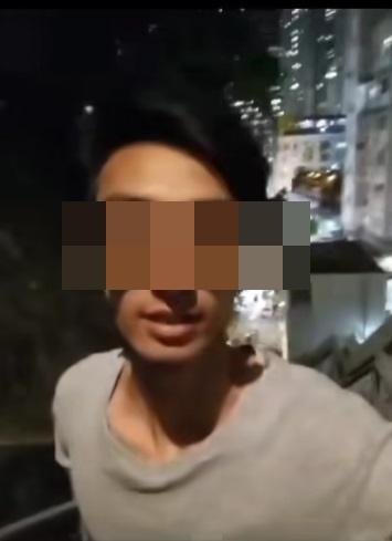 網上熱話|「瘋狂外賣員」行觀塘功樂道長命梯大發晦氣。(網片截圖)