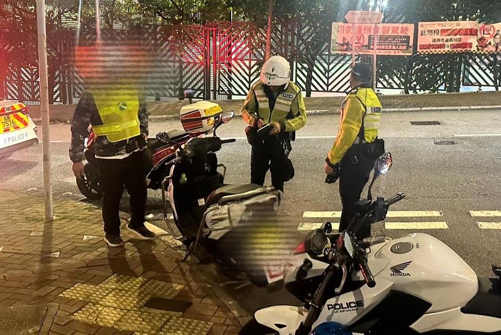 警方與運輸署打擊「違例學習駕駛」行為。