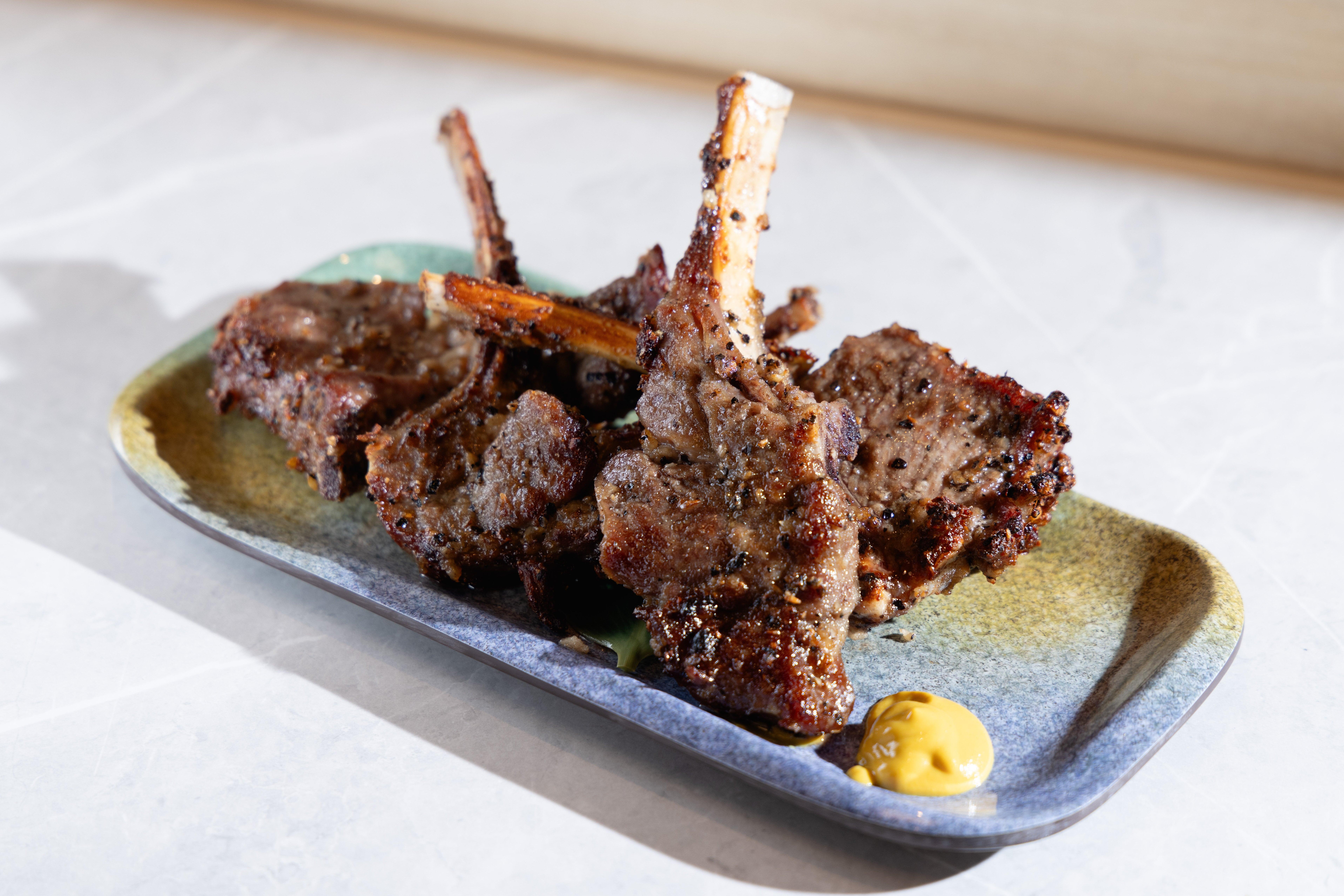 燒香草羊鞍任點任食!