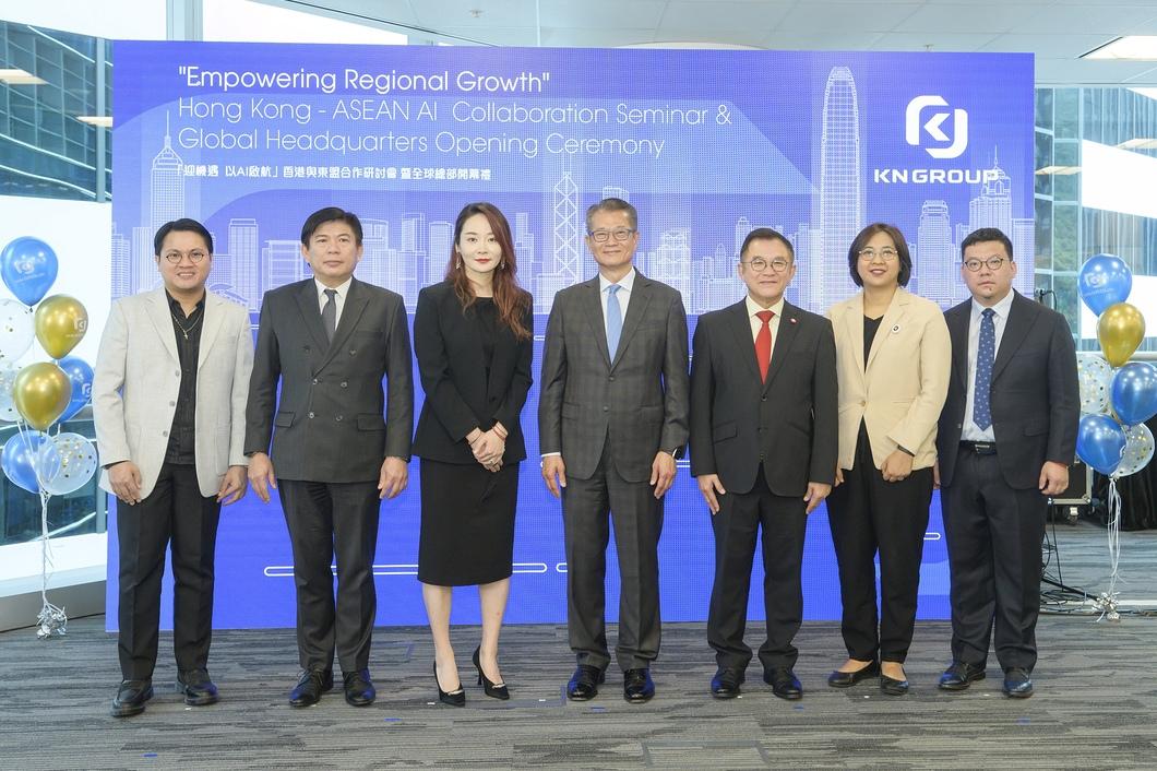 另一家第三批重點企業夥伴是一家專注於金融領域大數據的人工智能企業。(陳茂波網誌)