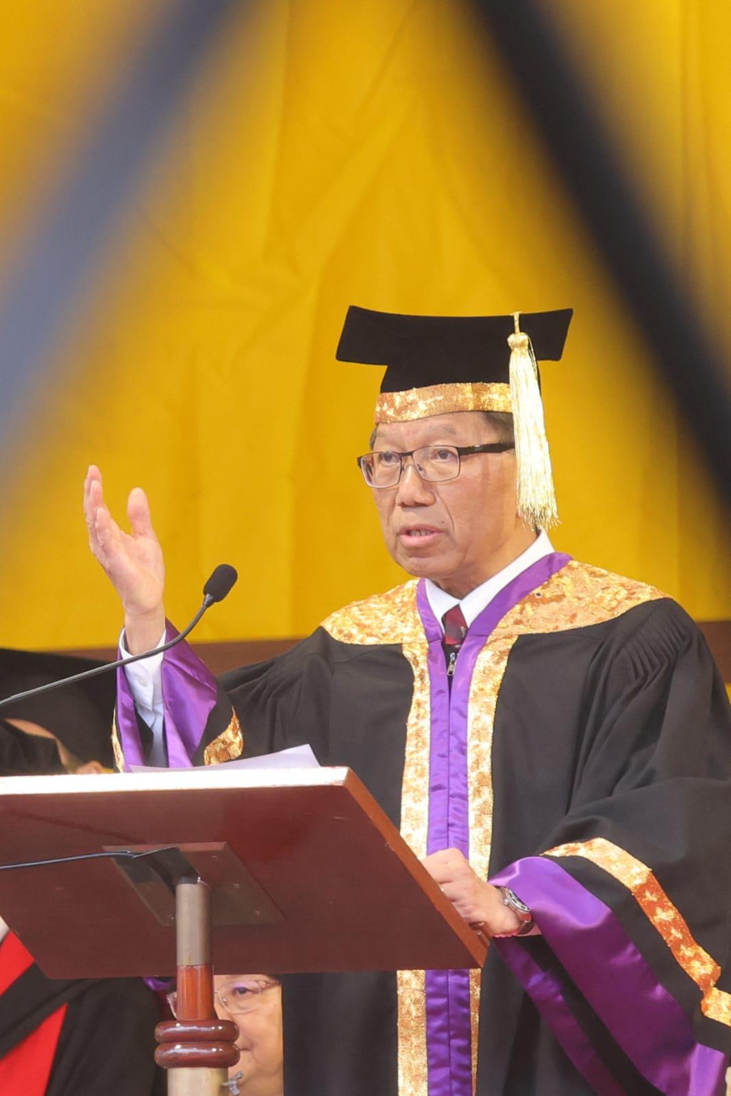 校長段崇智明年1月卸任。(吳康琦攝)