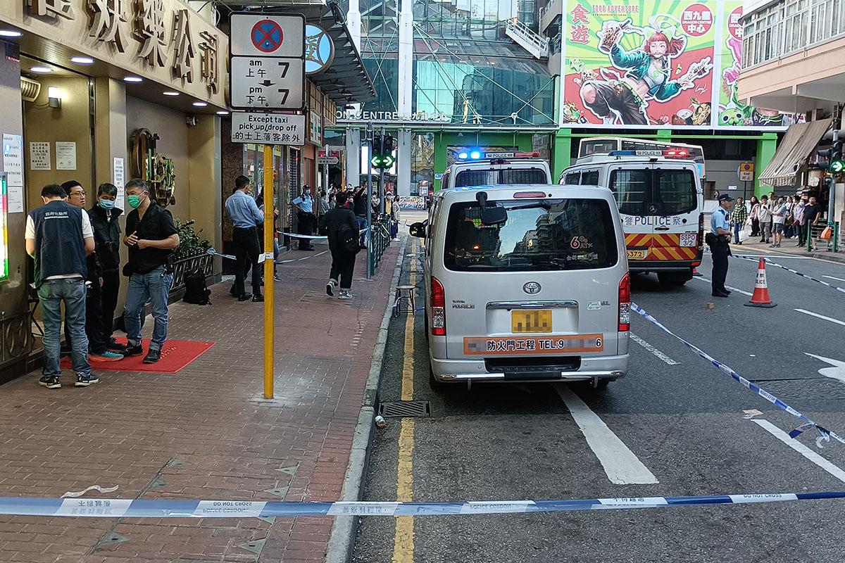 警方在汝州街發現涉案客貨車。