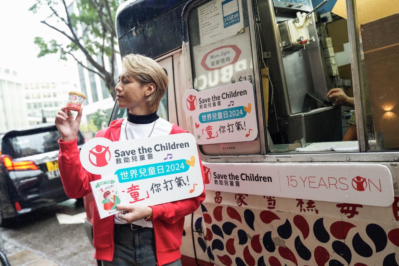 身兼歌手與教師身份的力臻常常以身作則,鼓勵學生們積極面對不同困難。