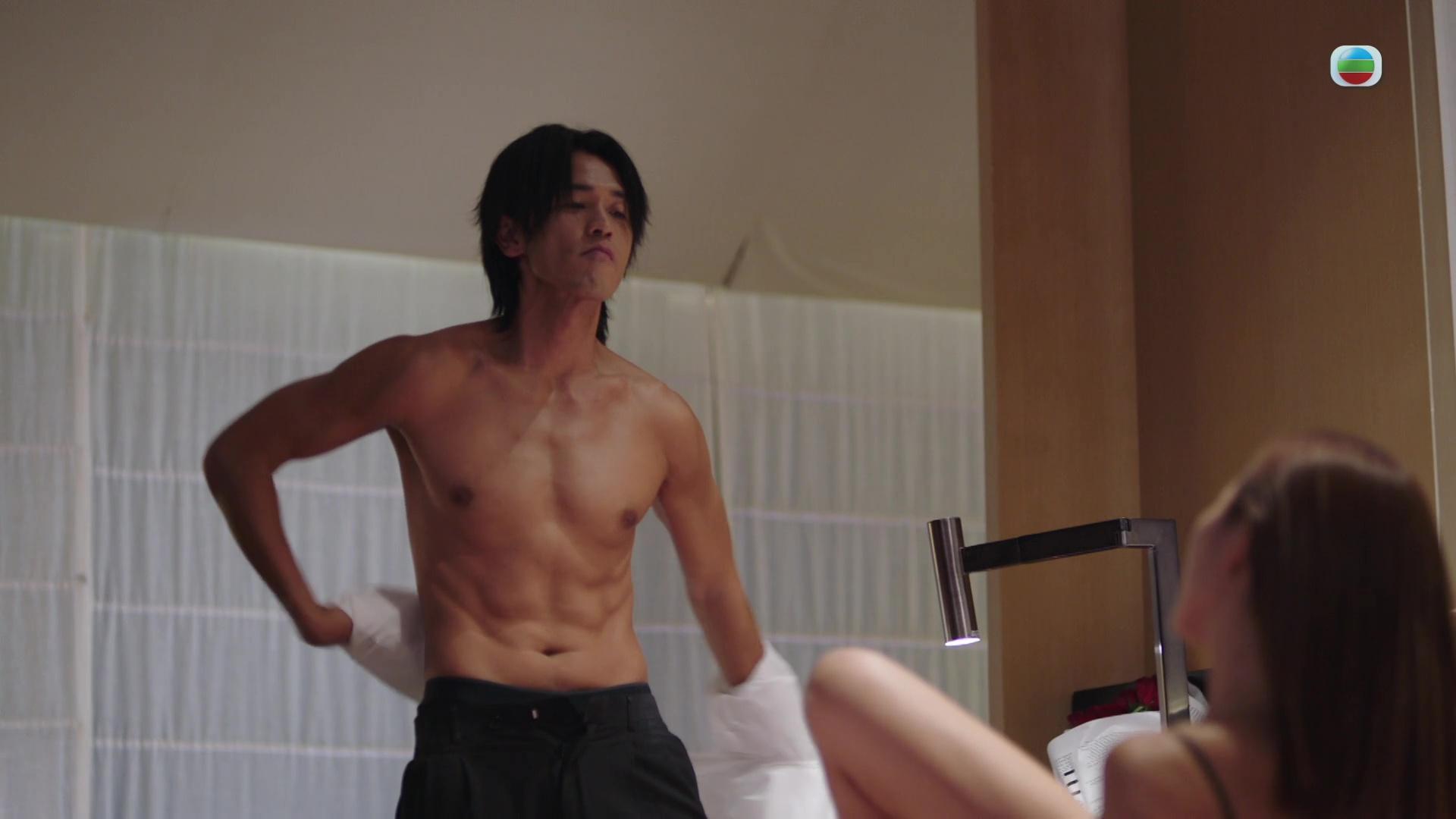 馬志威的超結實Body及腹肌令人眼前一亮。