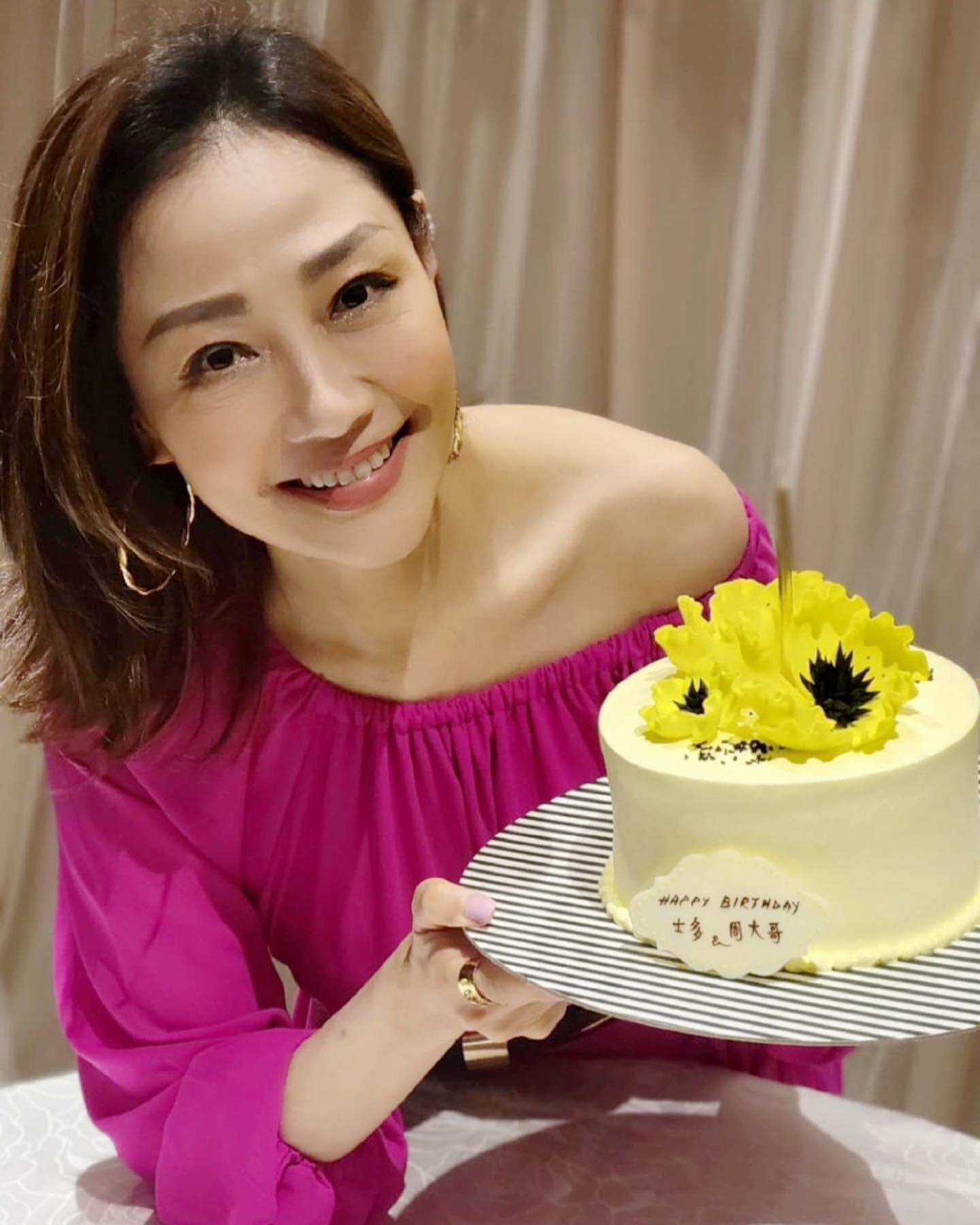 楊玉梅係圈中馳名美魔女。