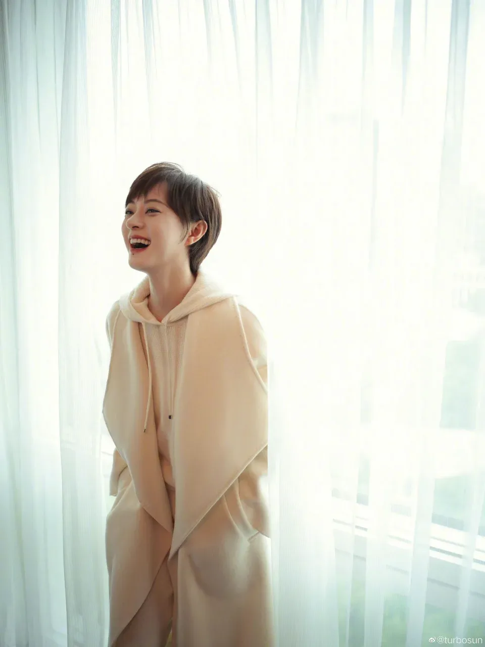 孫儷養生之道就是泡腳,不定時就在社交平台分享泡腳貼士。(微博@孫儷)