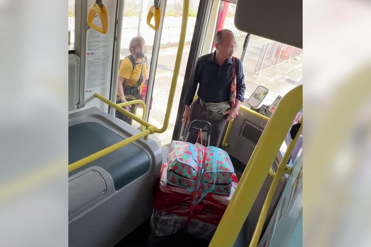 中年漢登車後繼續與車長理論。(網民Ka Chun@FB群組「香港突發事故報料區及討論區」)