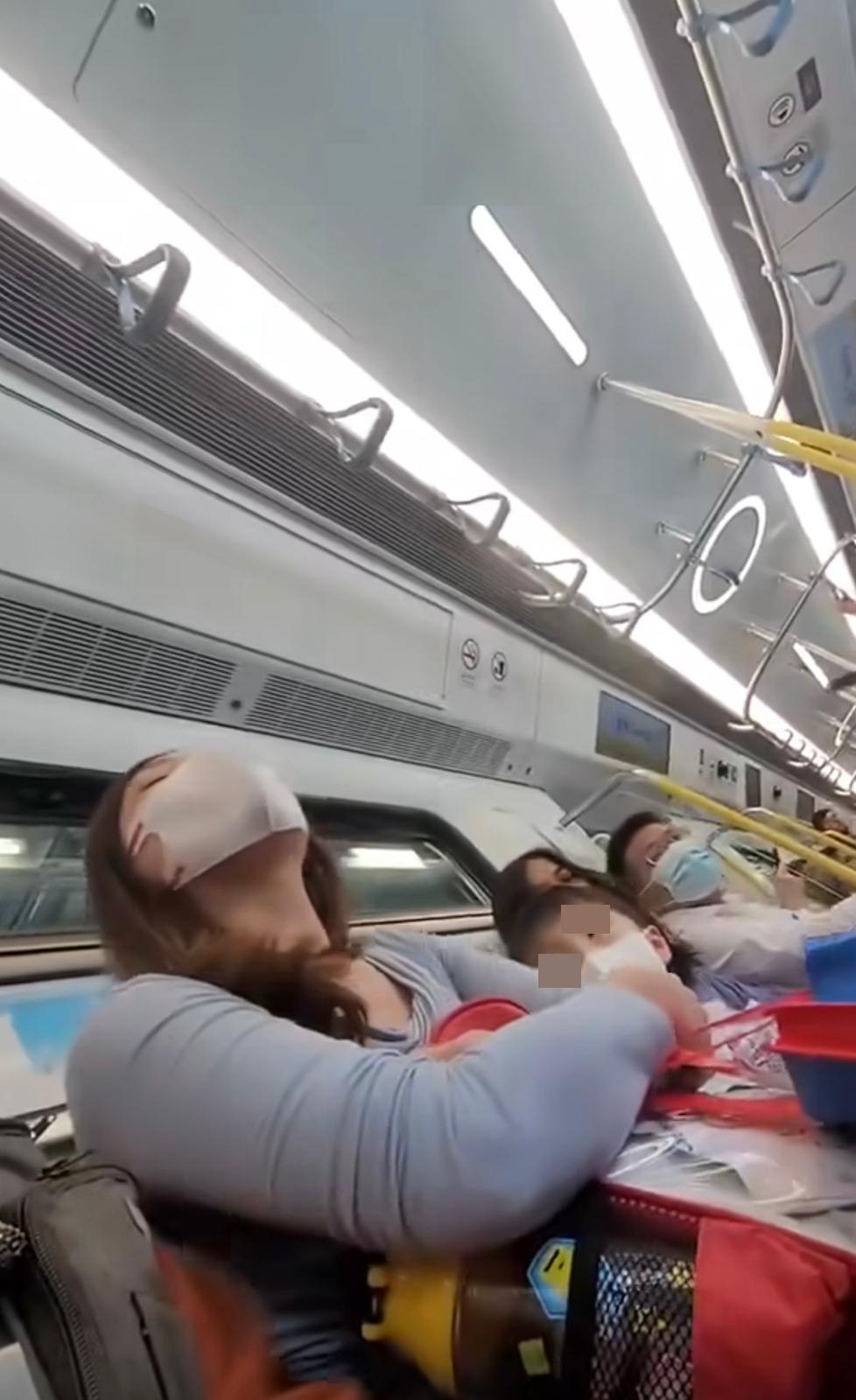 港媽立即反駁:「我點做人哋阿媽使你教啊?」。(網片截圖)