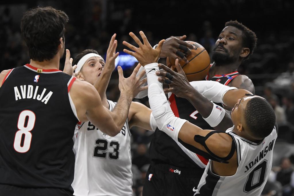 馬刺118:105擊敗拓荒者。(美聯社)