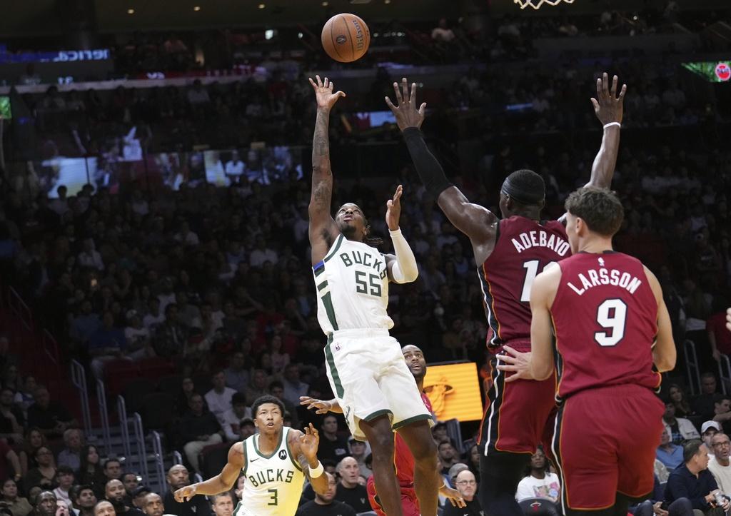 公鹿106:103擊敗熱火。(美聯社)