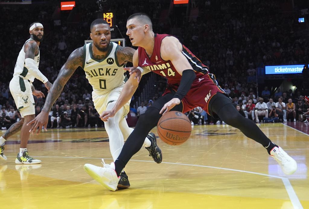 公鹿106:103擊敗熱火。(美聯社)