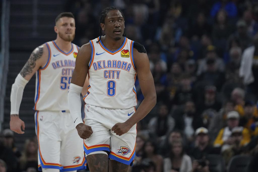 雷霆面對缺少居里的勇士,以105:101勝出。(美聯社)