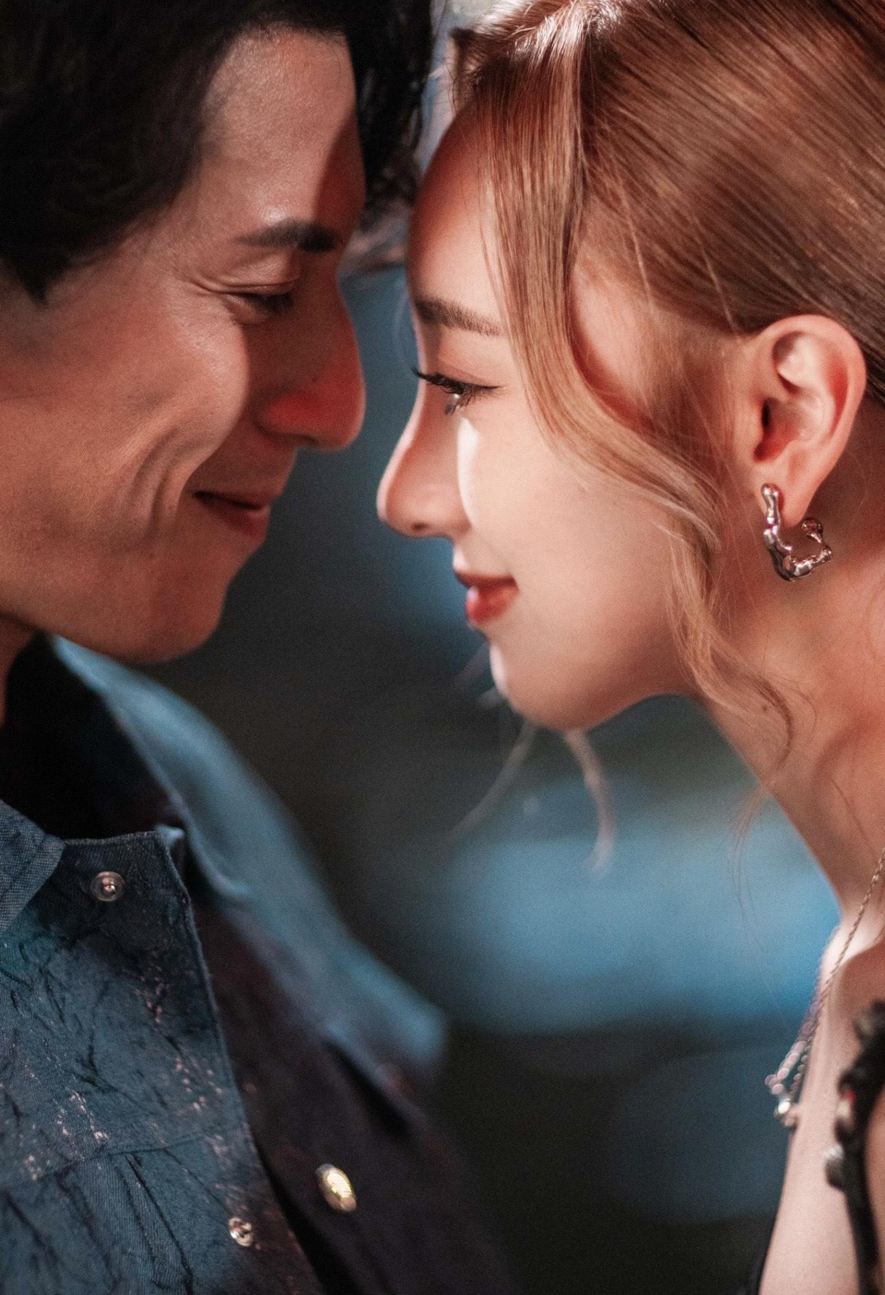 許靖韻自爆曾試過連續好多日捱肚餓、同人share lunch,儲錢買波鞋俾當時的初戀。