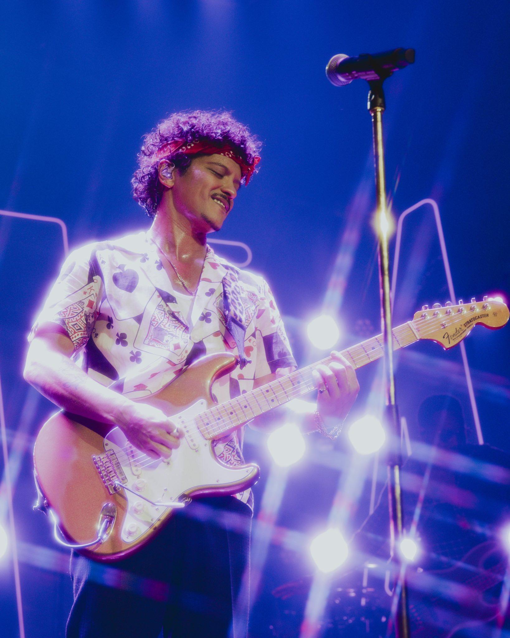 Bruno Mars近期頻頻上報,成了樂壇風雲人物。