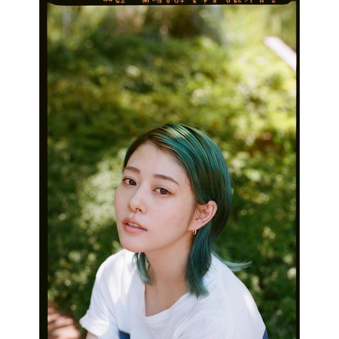 高畑充希與岡田將生無預警結婚。