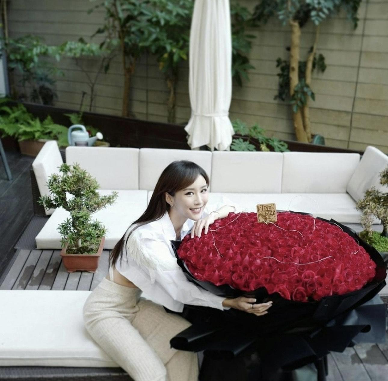 陳靜的特色會有超大平台。