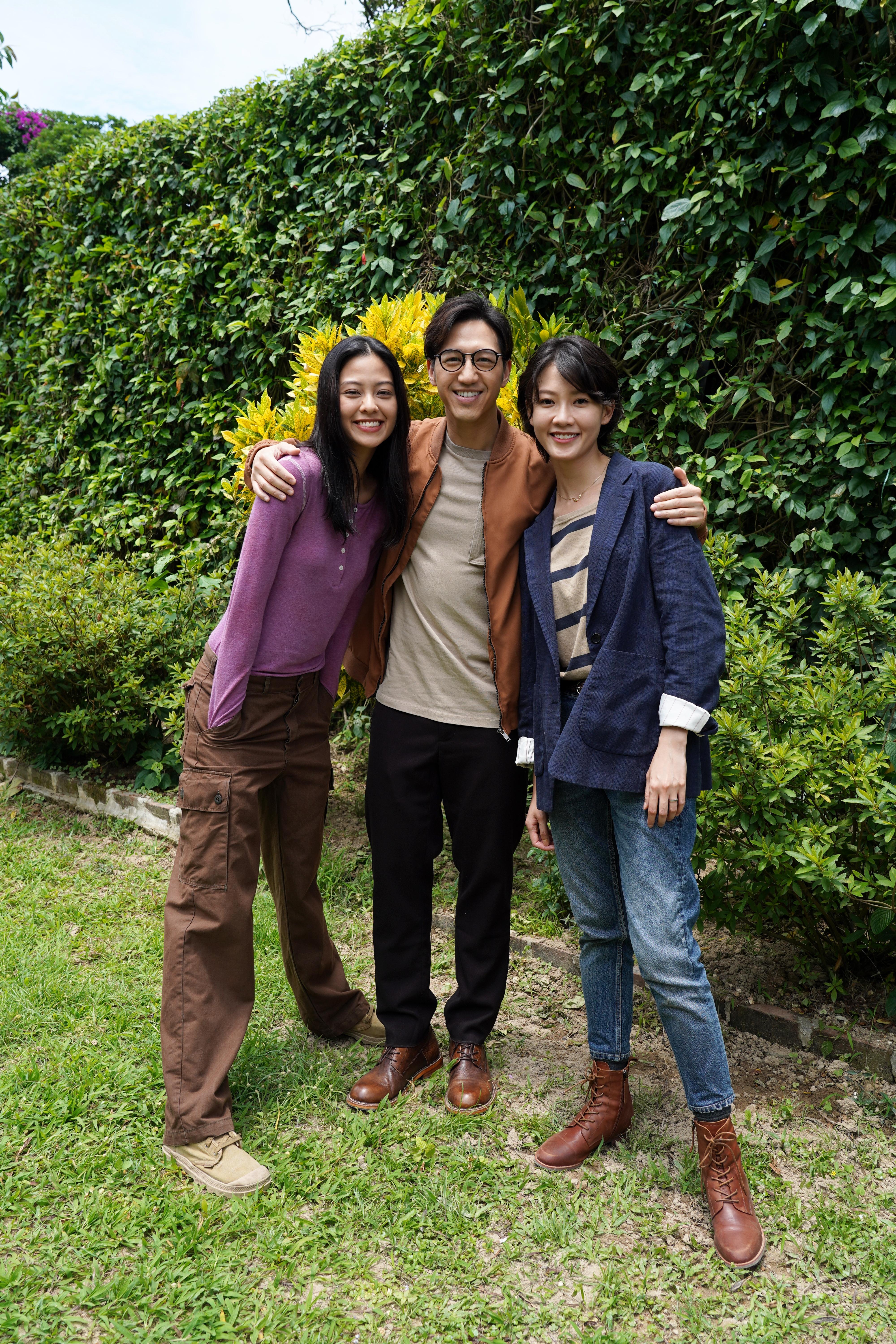 馮允謙在片中以「薯look」造型演出,與愛心爆棚的狗義工盧慧敏演情侶。