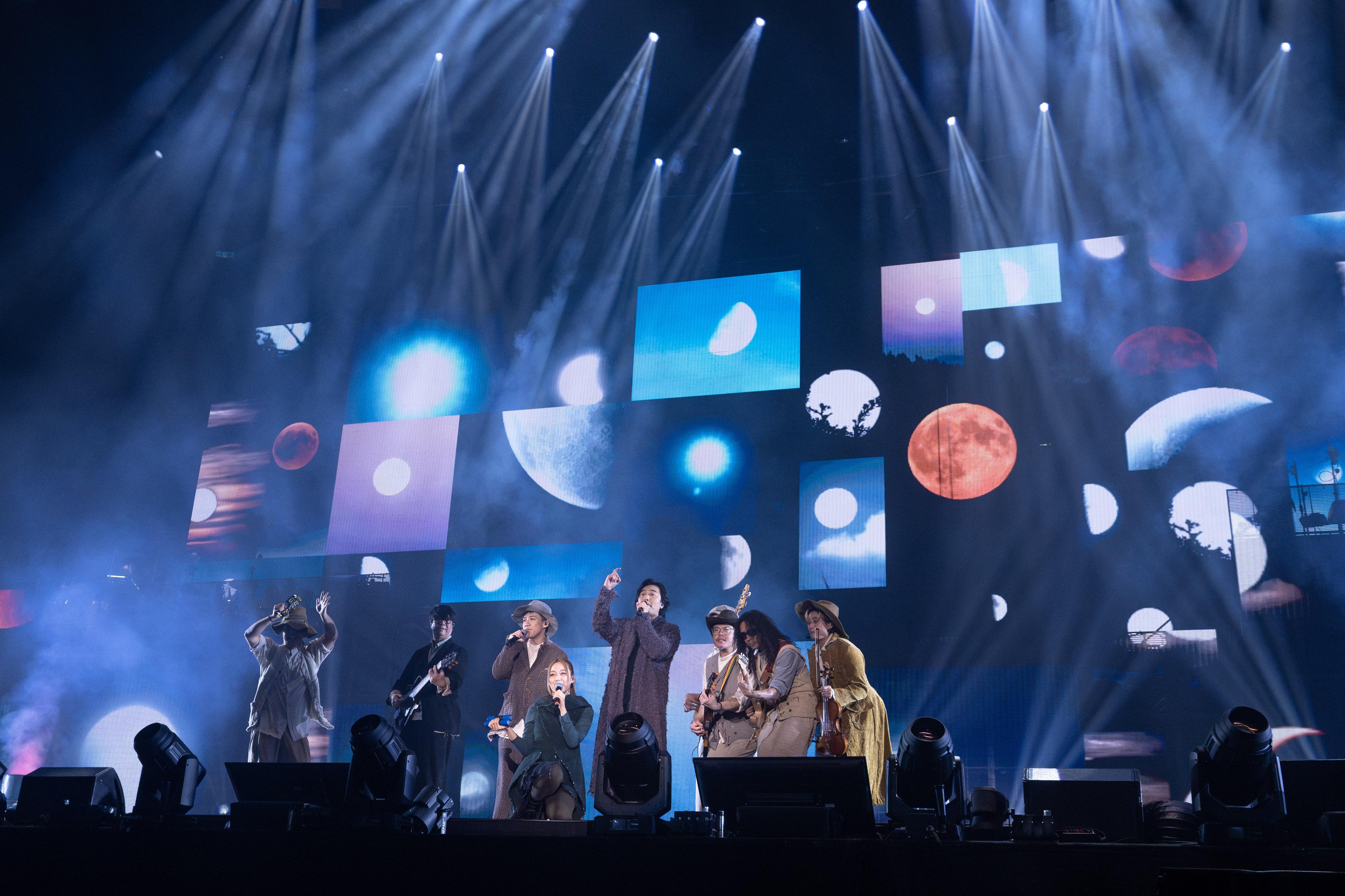 鄭伊健出道38年首度踏足高雄開騷。