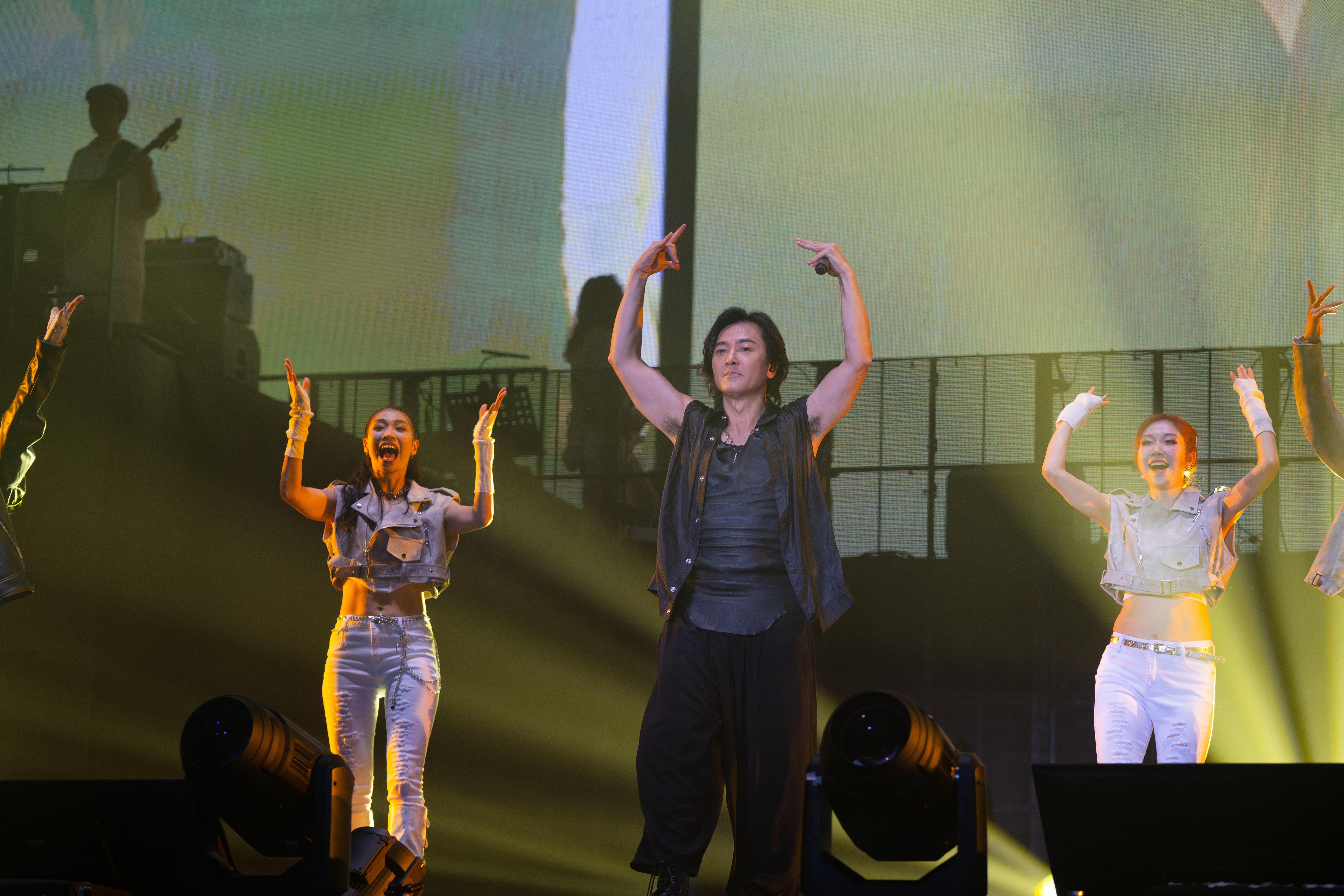 鄭伊健高雄巨蛋演唱會圓滿成功。