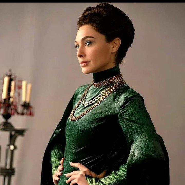 Gal Gadot被影迷大讚是最美的Evil Queen。