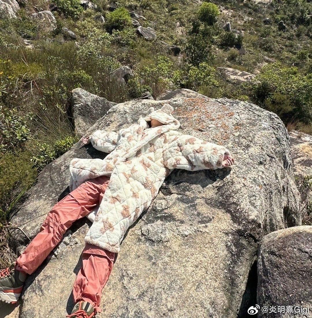 Gigi 坦言「好想躺平」,網民都認為她意有所指。