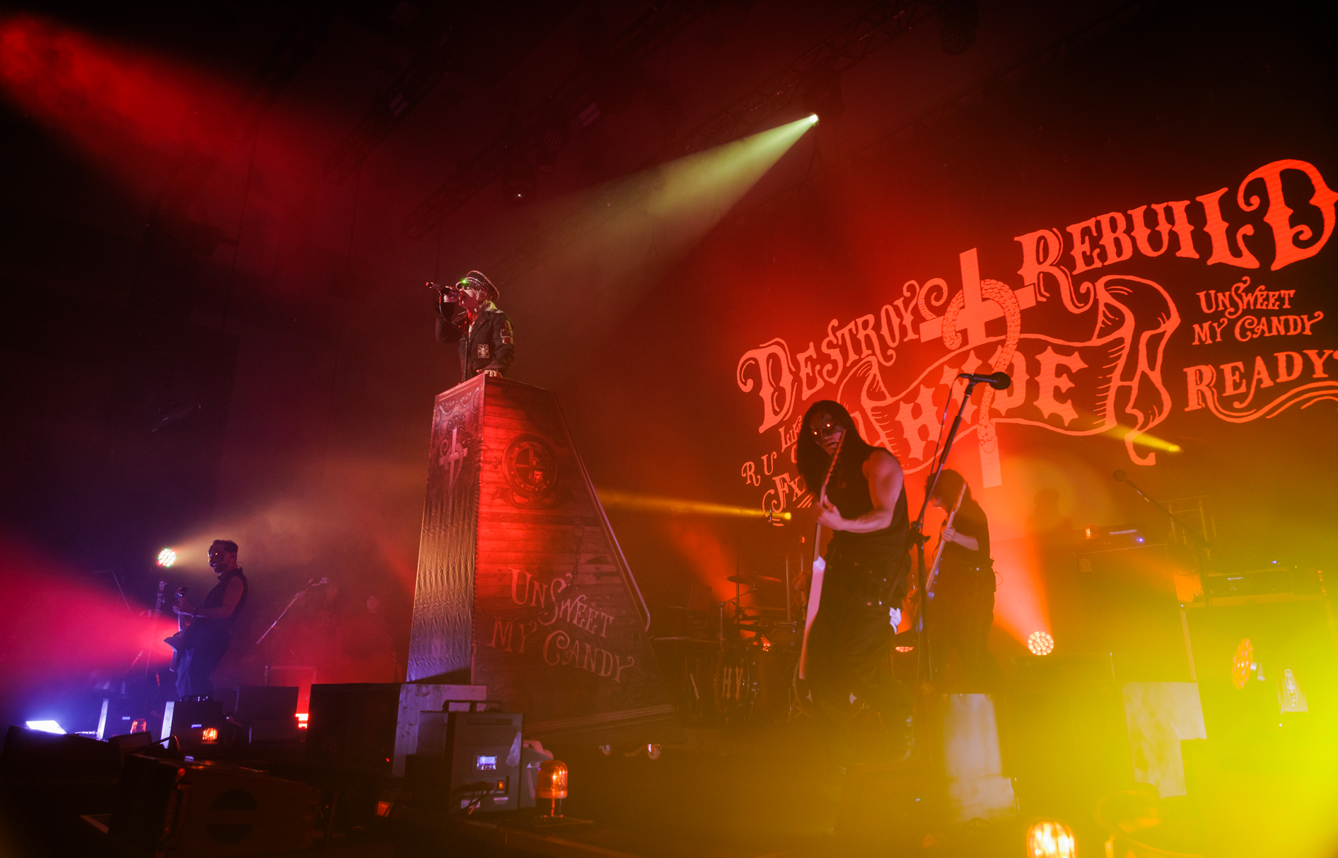 HYDE香港個唱圓滿結束,場面熱鬧。