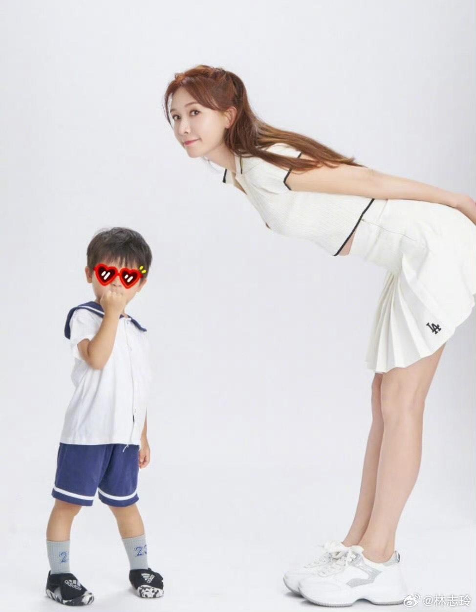 兩歲多的兒子遺傳了媽媽的優良基因,長得非常高大。