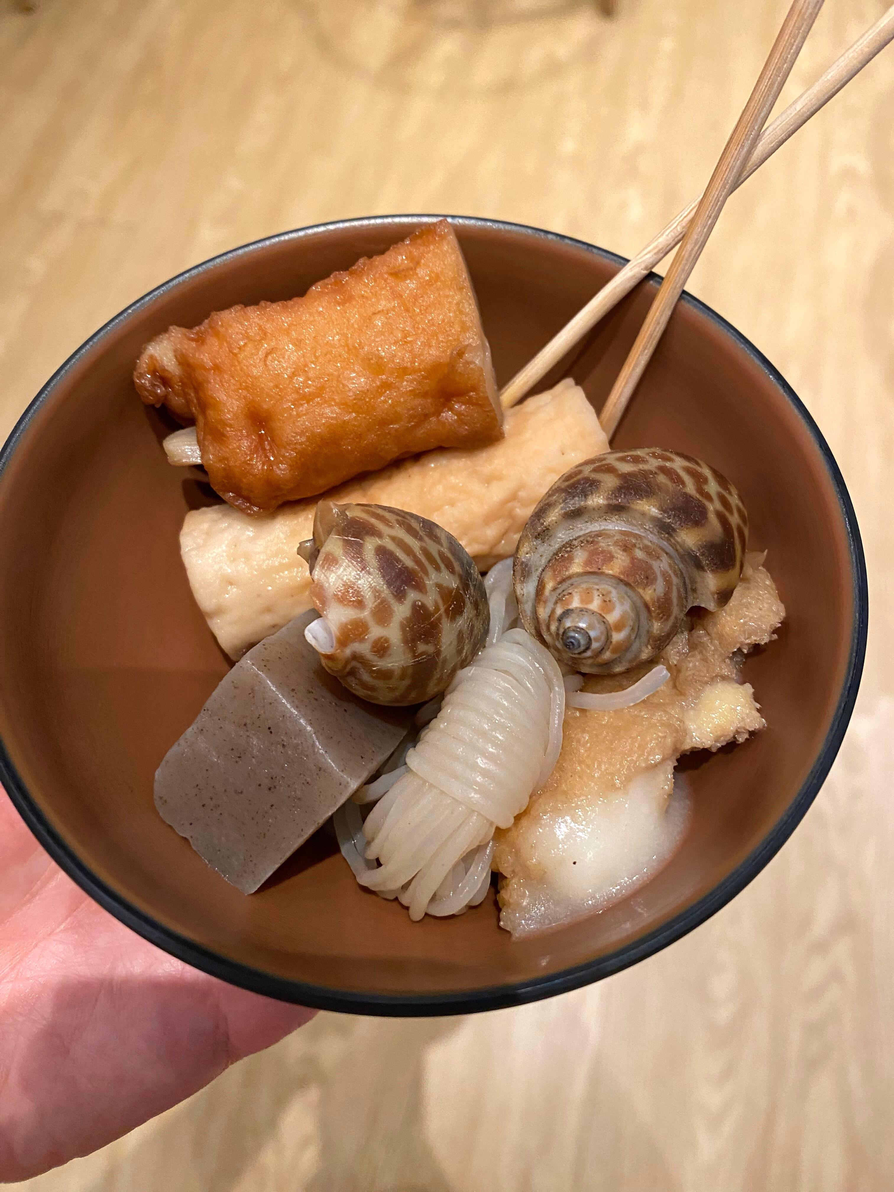 關東煮和茶碗蒸都是自己任取。(記者實試圖片)