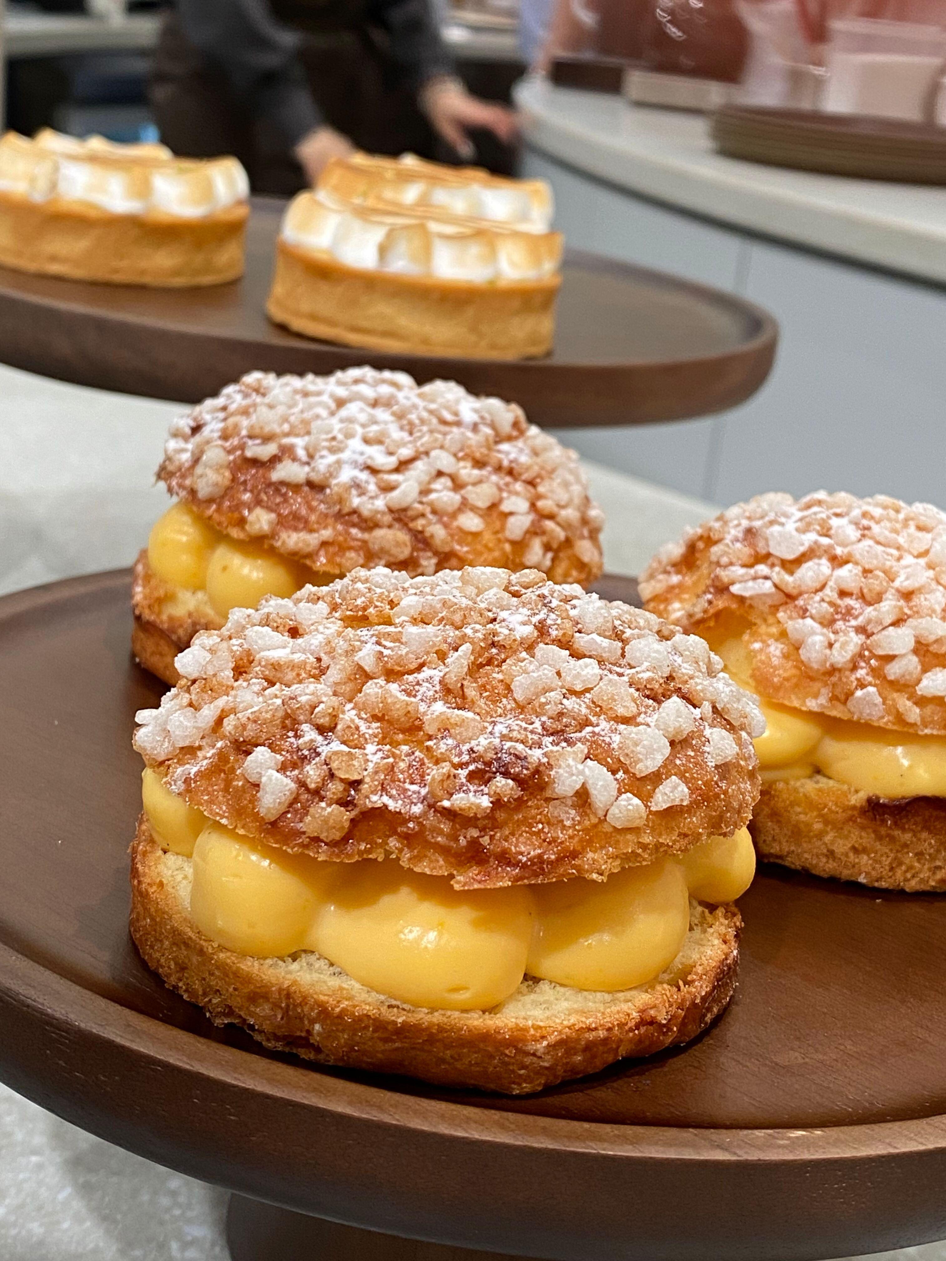 橙花聖托佩塔$48 法國南部經典甜品,布里歐修麵包蓬鬆,忌廉散發清幽的橙花香。