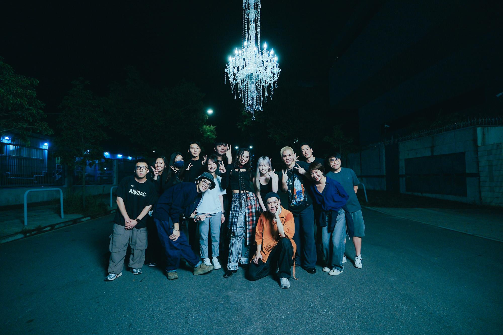 AGA今次的企劃最難是與導演拉鋸,MV要如何呈現故事內容,成了AGA最難的問題,幸好整個團隊都很熱衷整件事。