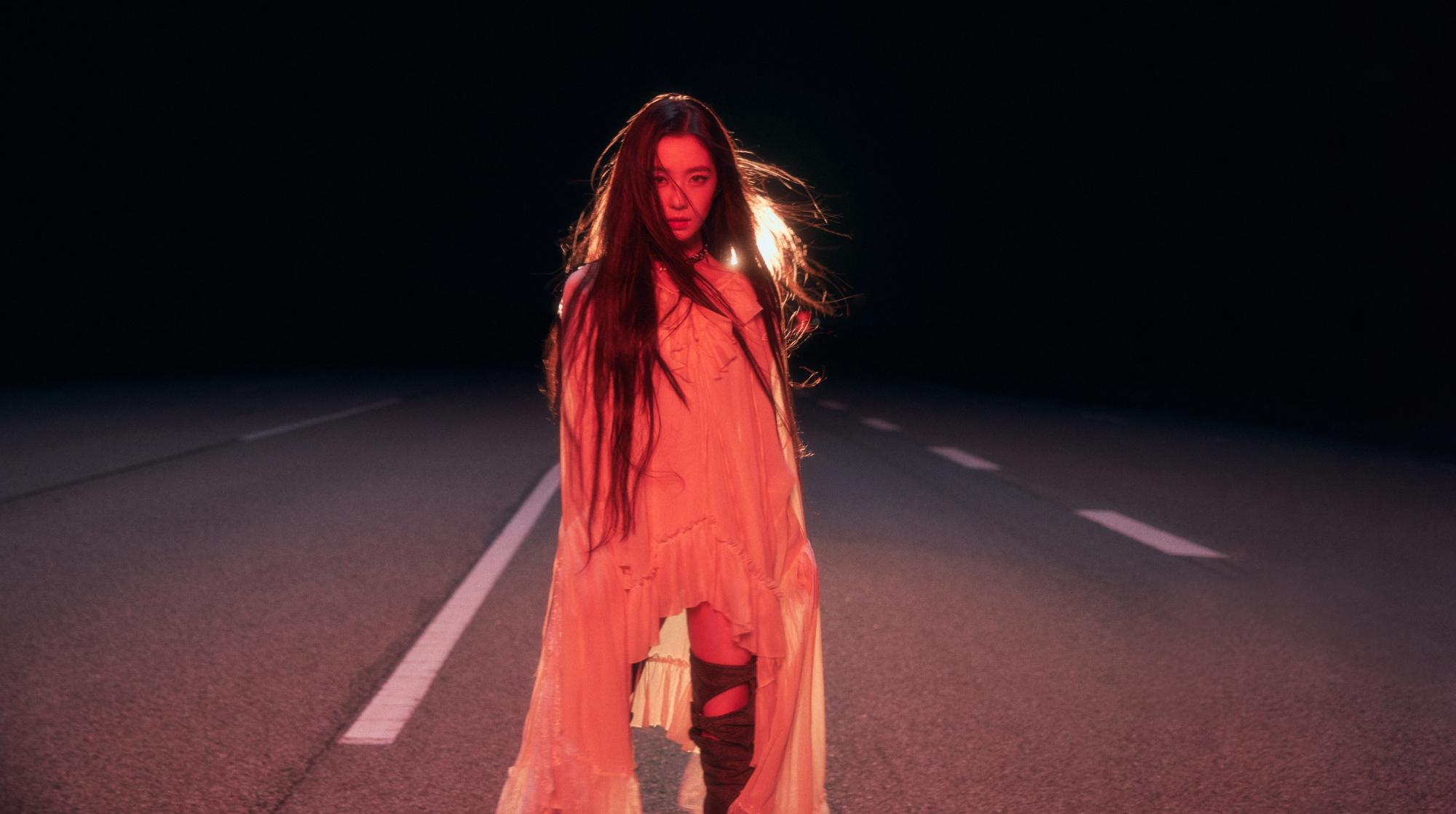 《Like A Flower》結合明亮的afrobeat與柔和夢幻聲音。