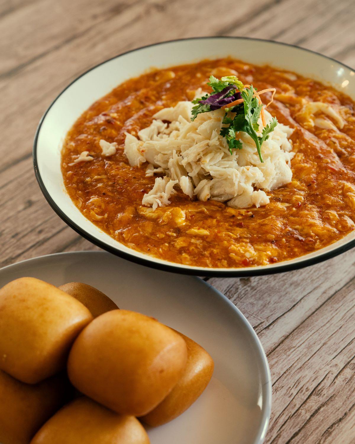 瓊榮記名物辣椒螃蟹配炸饅頭