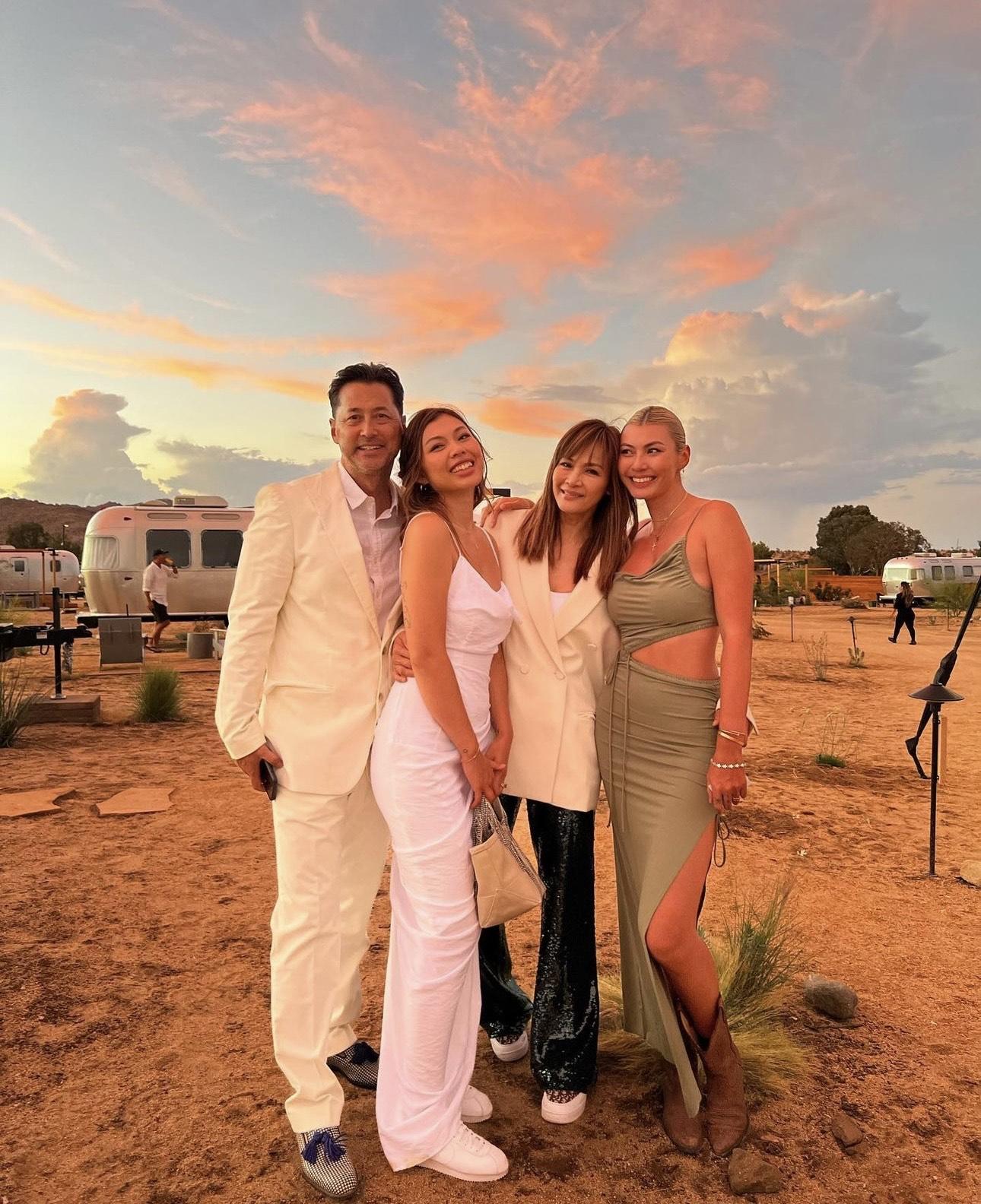 王敏德兩女遺傳了父母的優良基因,身材出眾。