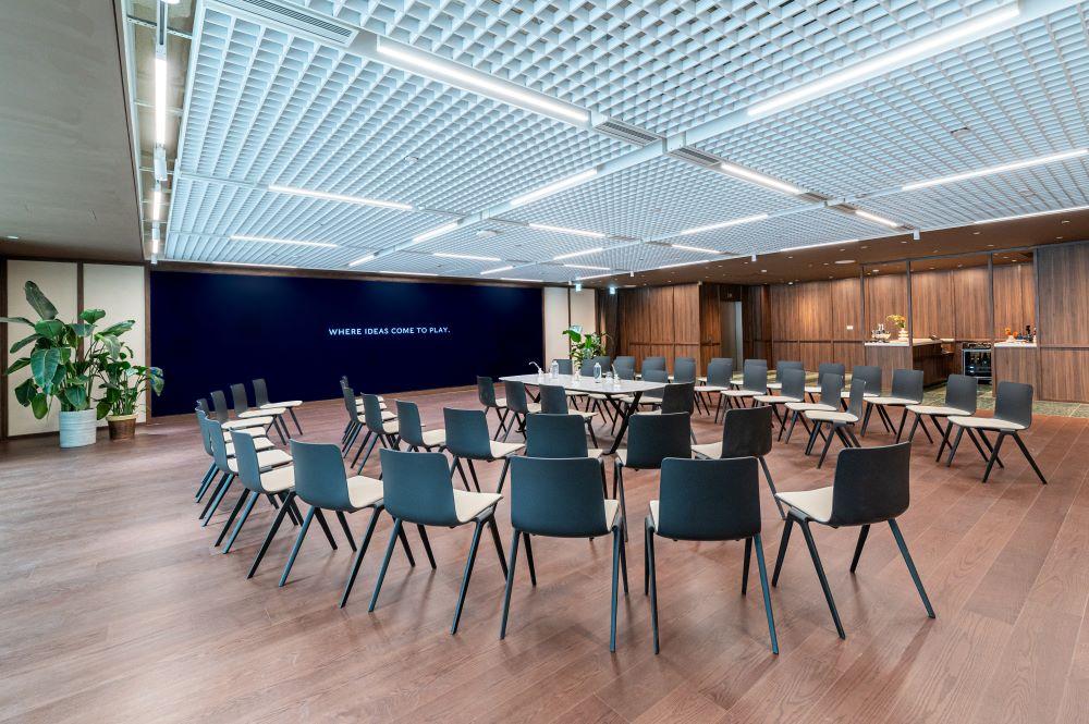 Social Lounge樓層設多用途活動工作室,讓大眾租借。