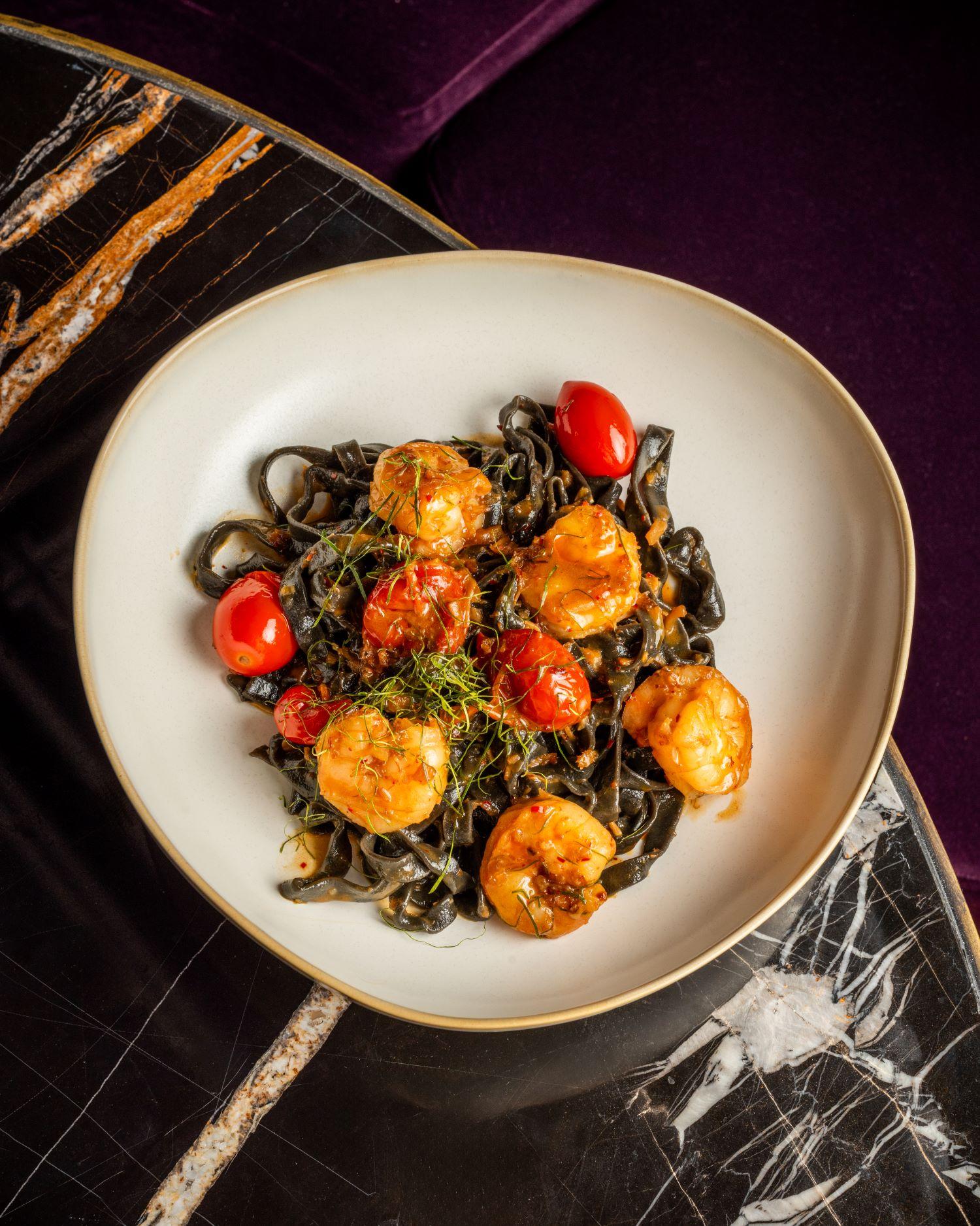 XO醬虎蝦墨魚汁扁寬麵$248(Leonie's)