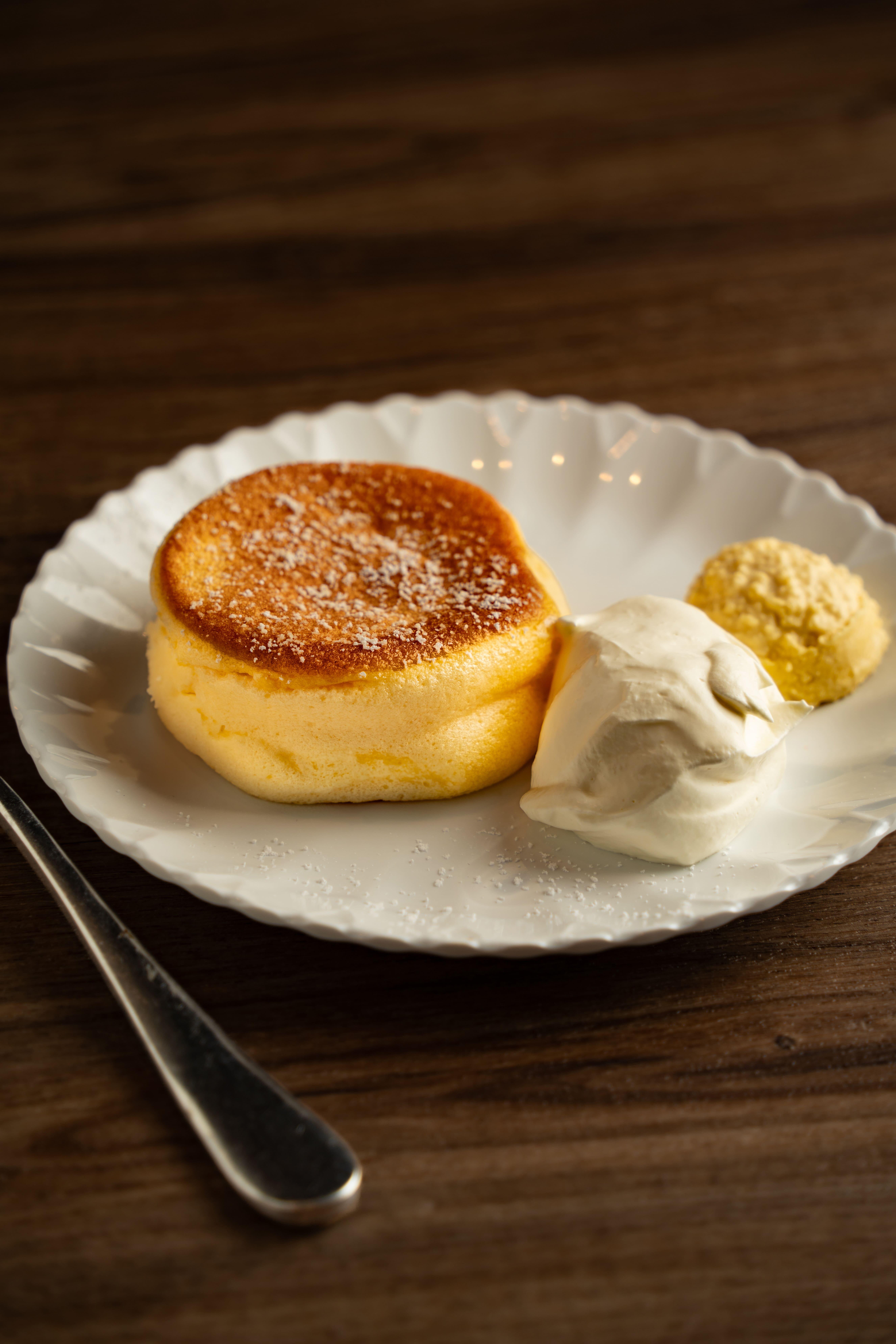 甜品必食即製日本梳乎厘班戟。