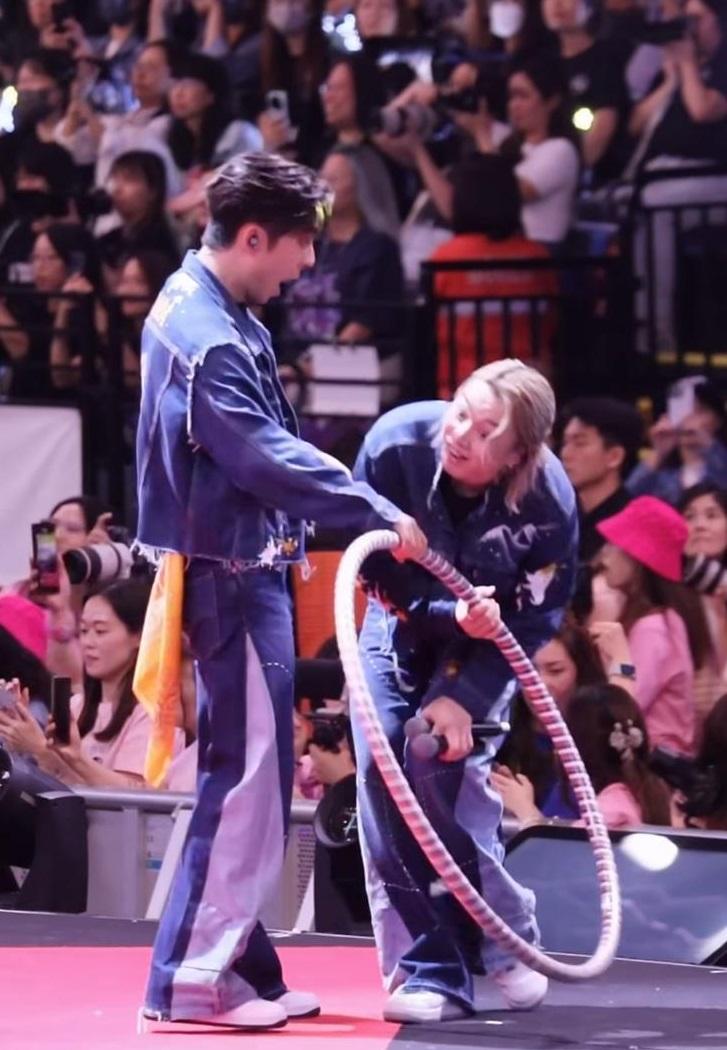 Edan誤傷Jer的重要部位。