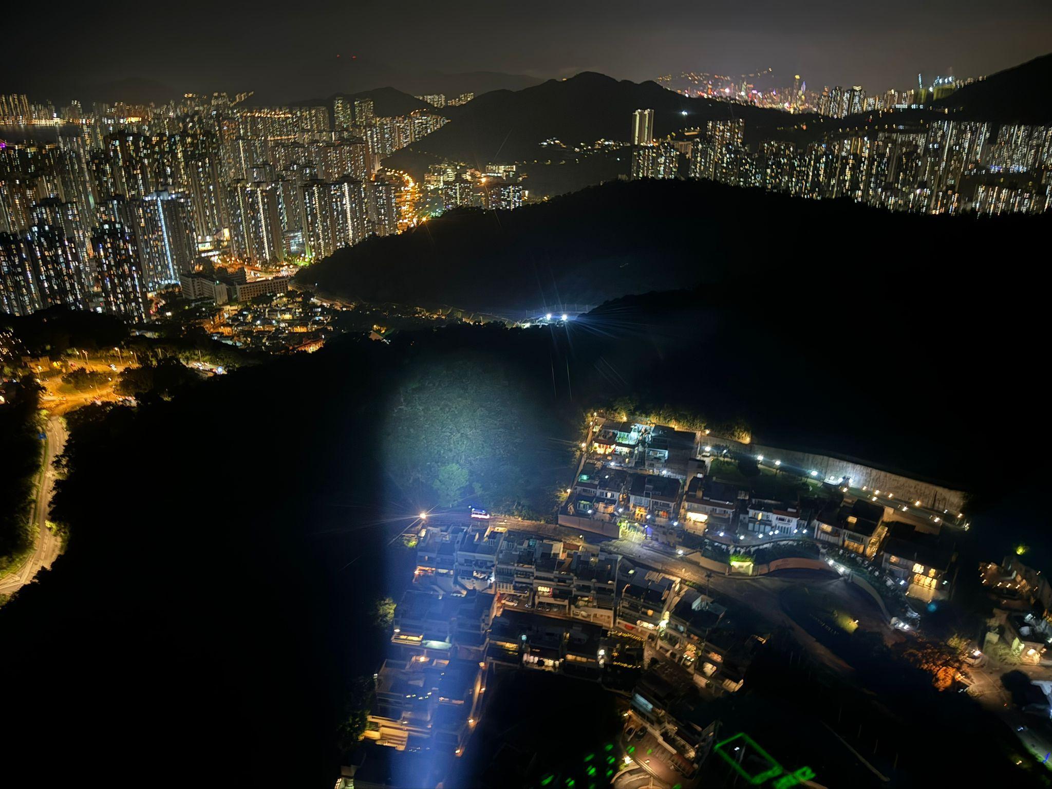 將軍澳反爆竊行動拘29歲內地男,檢螺絲批及黑色衫褲。(警方圖片)