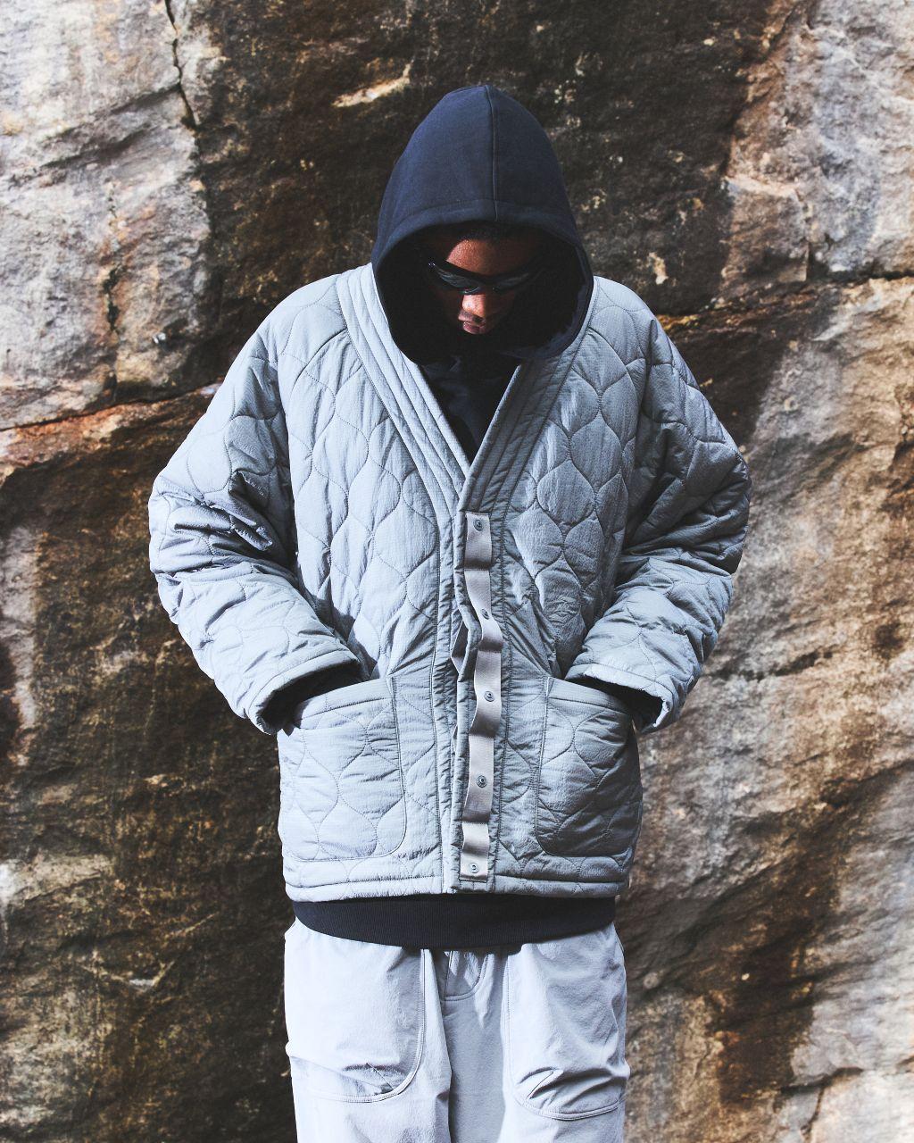 李寧聯乘NINEpointNINE「時間之門」第二回秋冬合作款。