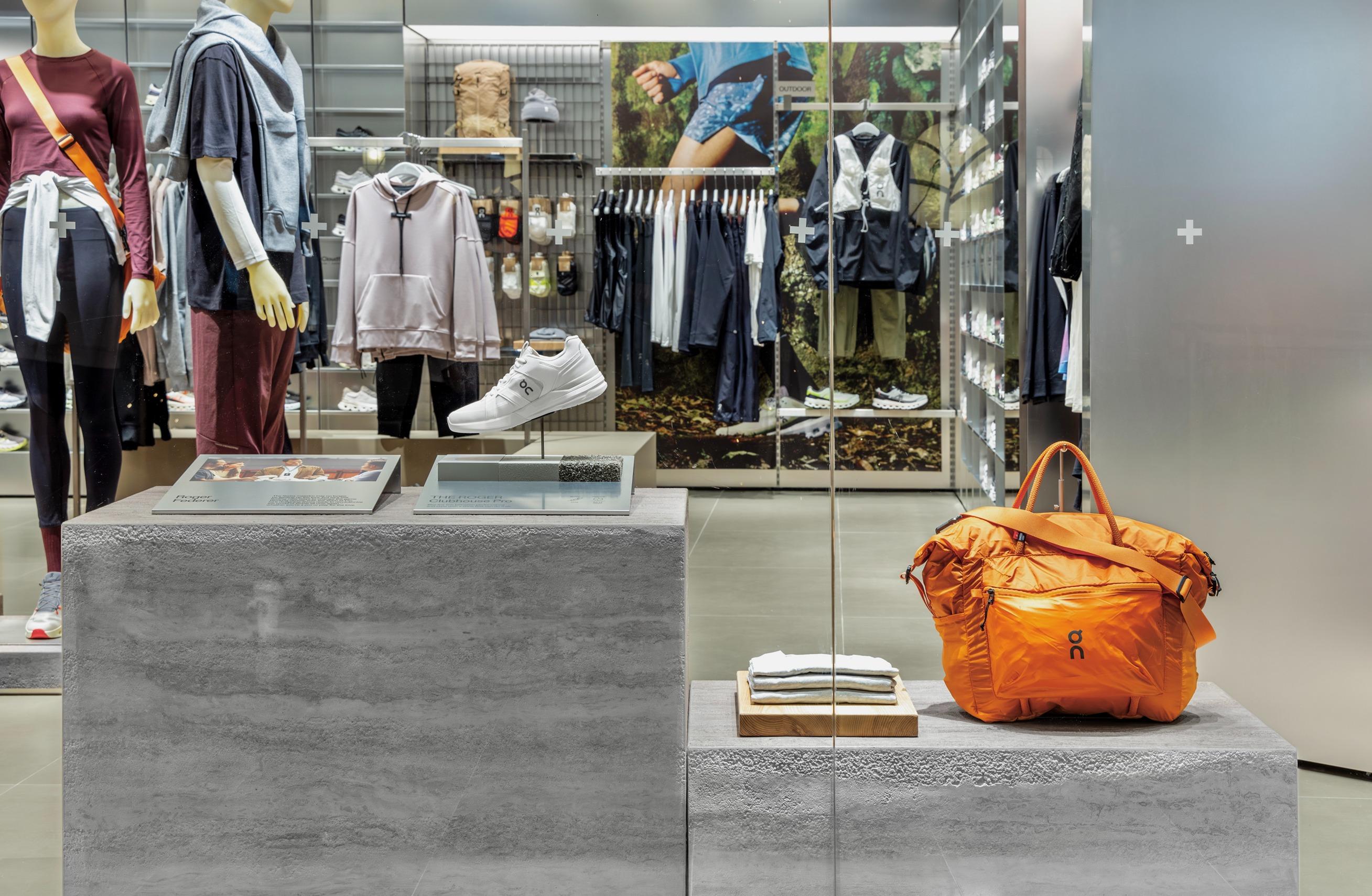 On太古廣場專門店主打跑步及日常健身系列產品