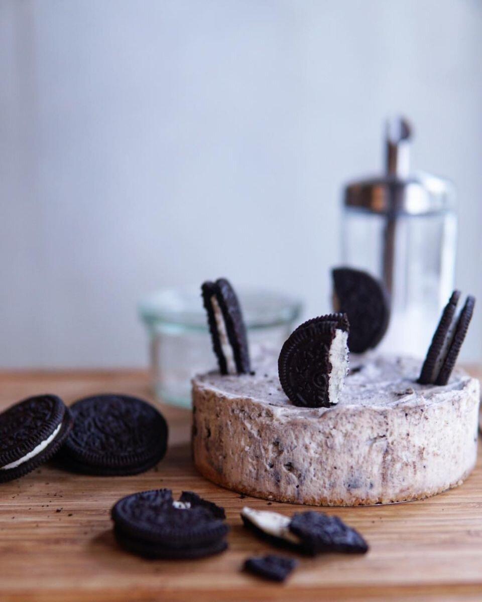 Oreo 曲奇特濃生忌廉芝士蛋糕(12cm)$298 建議食用方法:拆開包裝紙後,放置在冷藏格,解凍 5-6 小時後享用。