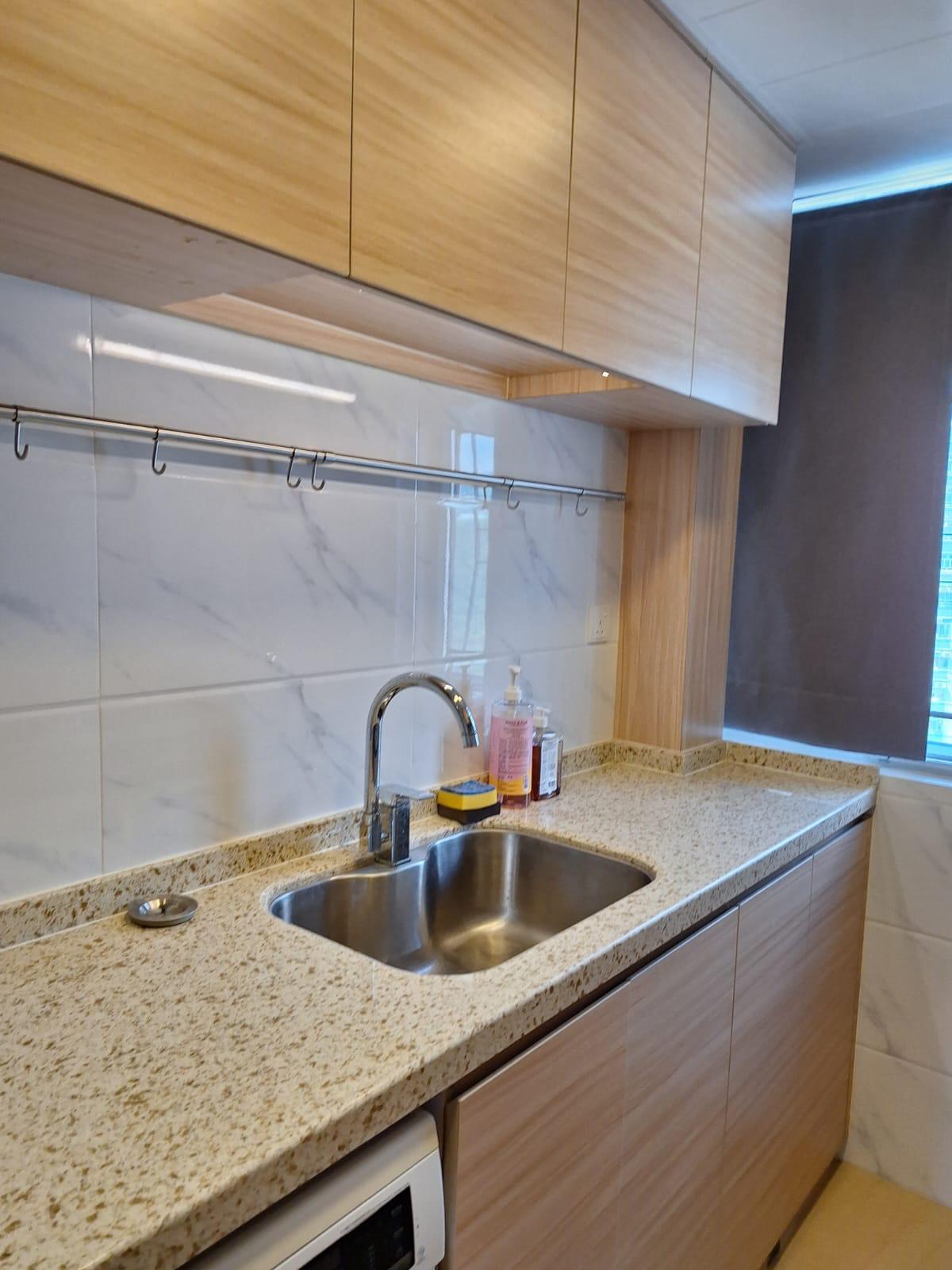 廚房配套也是全新。(代理提供)