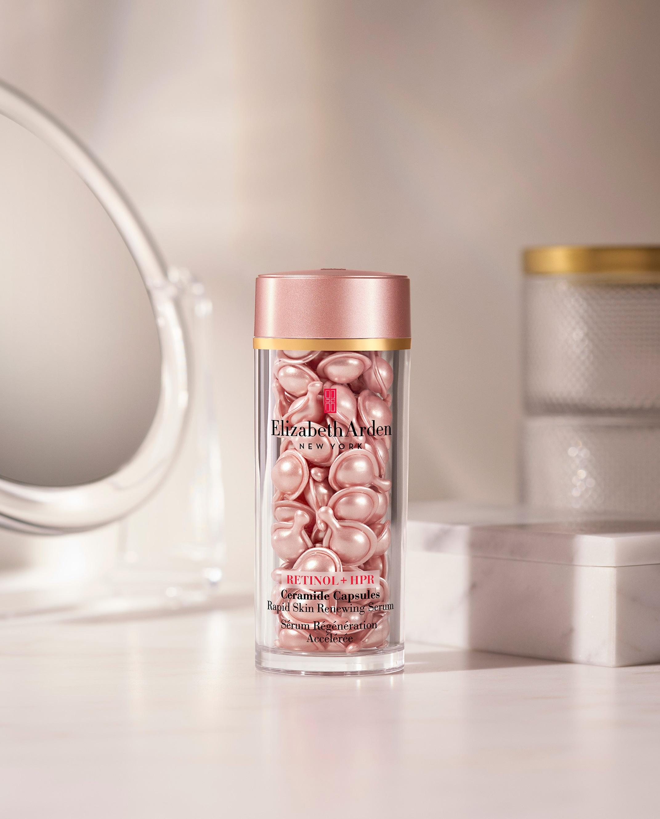 抗衰老精華2024|Elizabeth Arden 升級版黃金導航抗皺膠囊 $465/30粒、$840/60粒