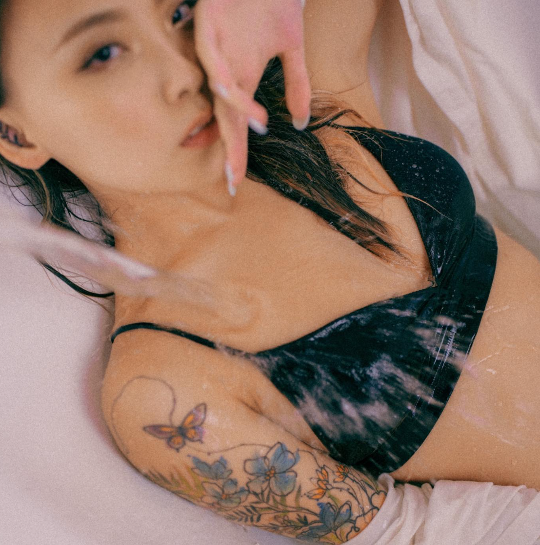 ToNick主音恆仔女友Kylah Chan