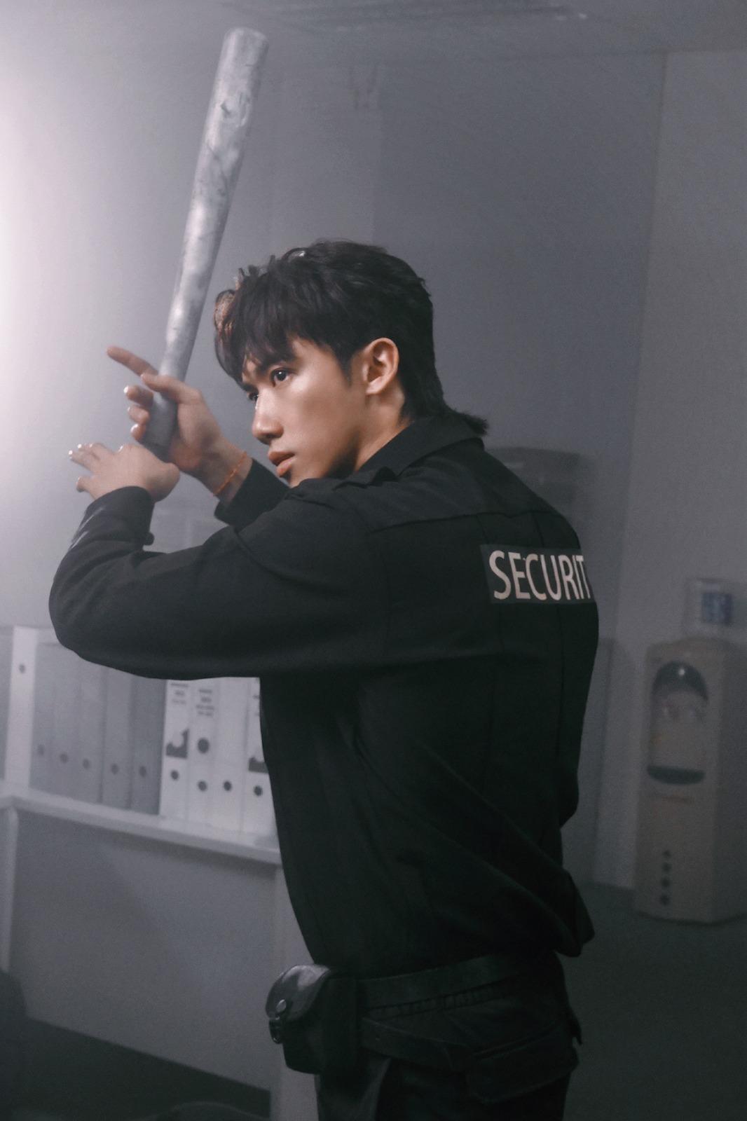 Stanley笑指自己經常被派扮保安。