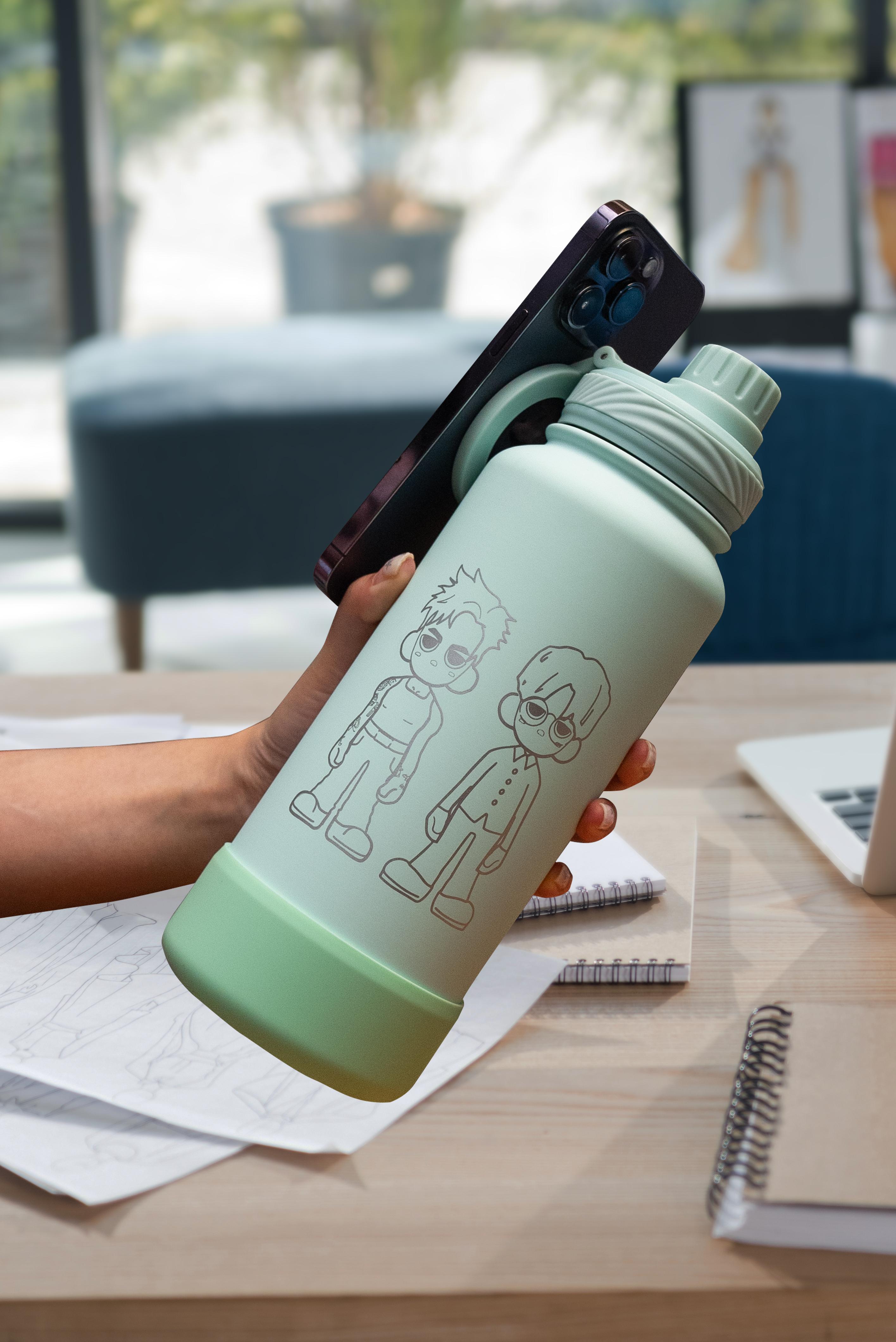 樽頂的圈環可作磁吸手機支架,能360°旋轉輕鬆切換橫豎屏。