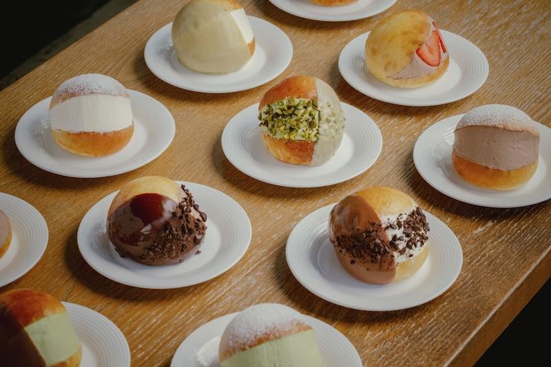 意大利忌廉甜包Maritozzo 各$40 有原味忌廉、日本京都抹茶忌廉、朱古力忌廉及期間限定時令口味。