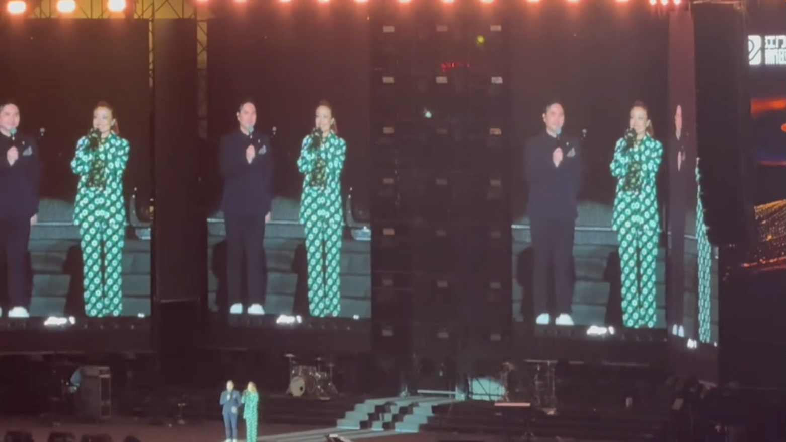 容祖兒雖然失聲,但以沙啞聲線上台向觀眾致歉。