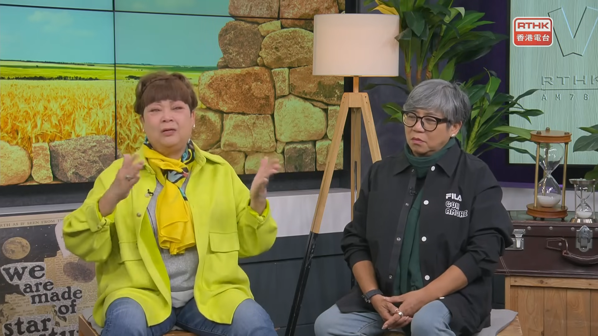 肥媽一提起與亡夫的點滴時,不禁哽咽落淚。