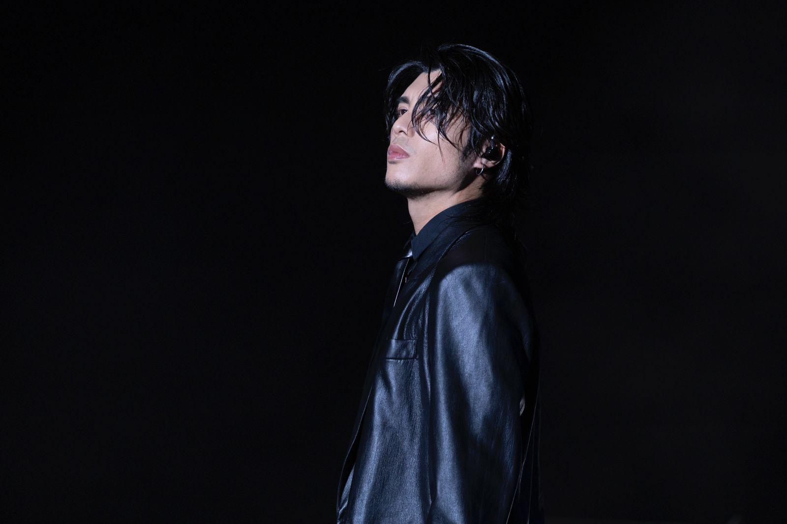 Jeffrey為《西九音樂節:越流行》演出。(蘇文傑攝)